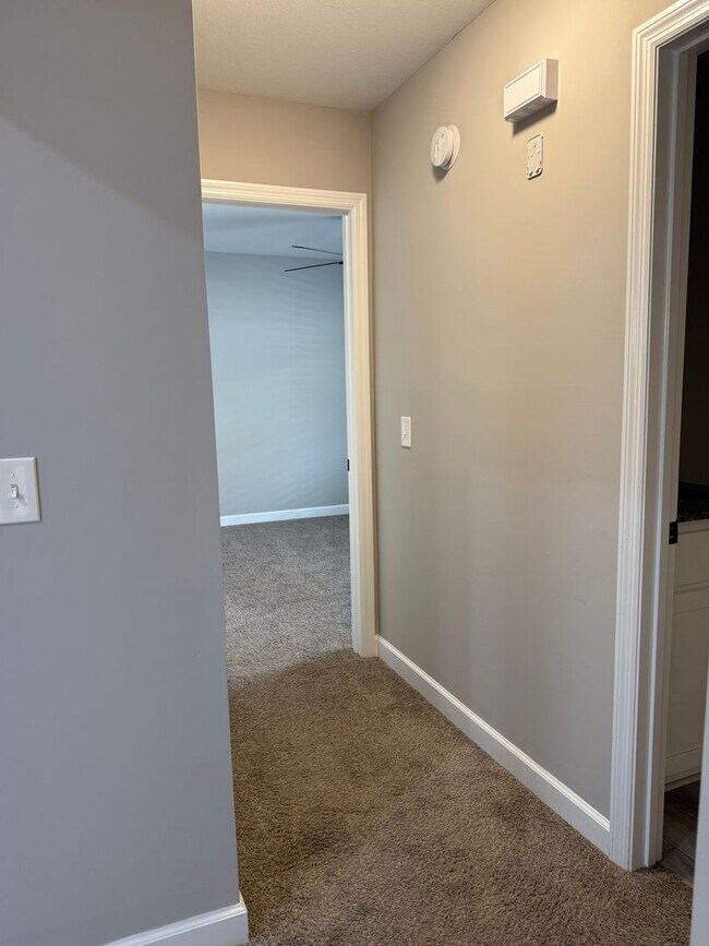 Building Photo - 157 Cody Dr