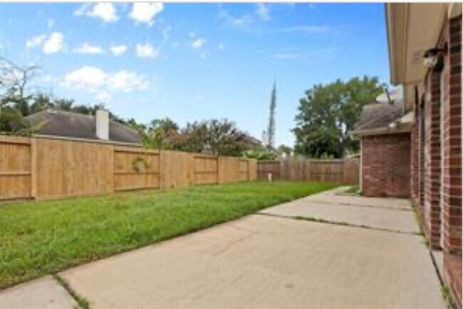 Building Photo - 6322 Bear Canyon Ct