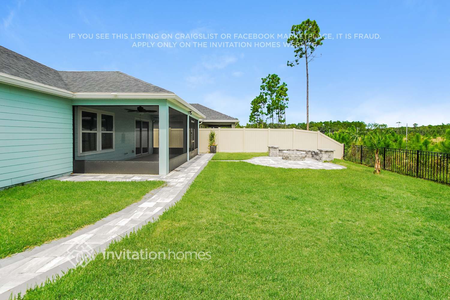 Building Photo - 14545 Needham Dr