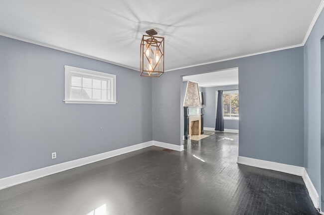 Building Photo - 610 Salisbury Rd