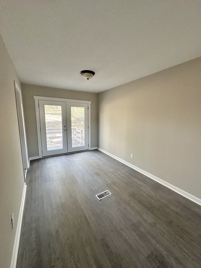 Building Photo - 1736 6th St NW