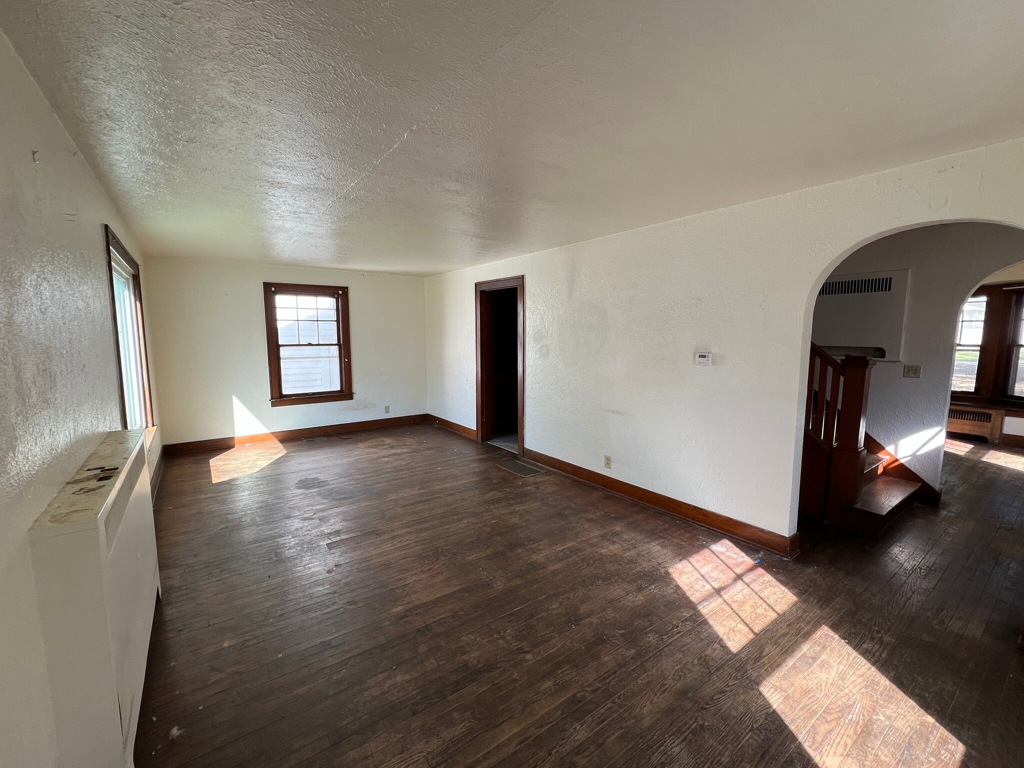 Building Photo - 608 N Sandusky St