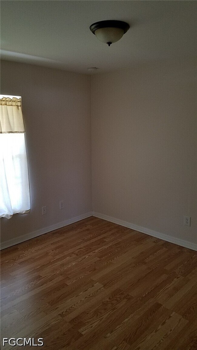 Building Photo - 3002-3052 52nd St W