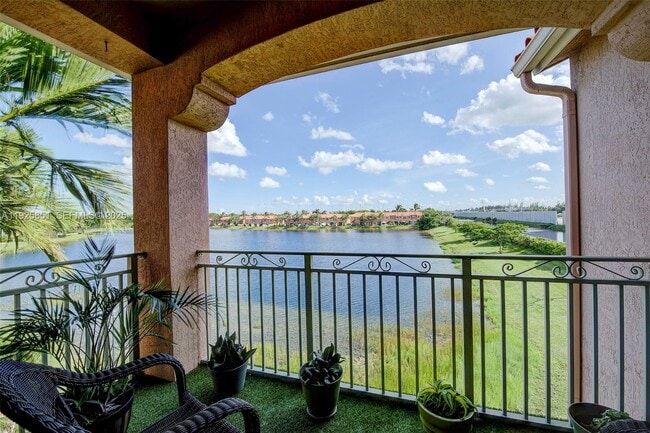 Building Photo - 6380 NW 114th Ave