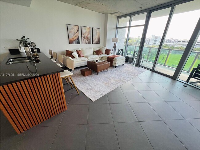 Building Photo - 3301 NE 1st Ave