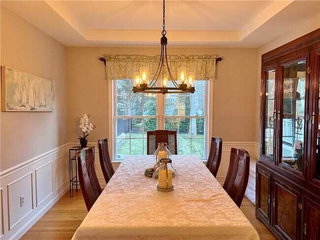 Building Photo - 34 Marian Ave