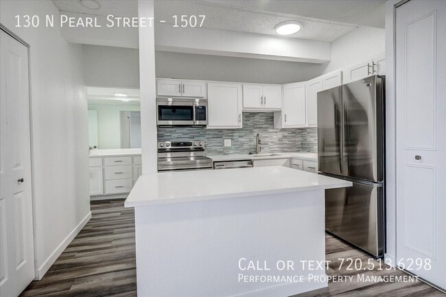 Building Photo - 130 N Pearl St
