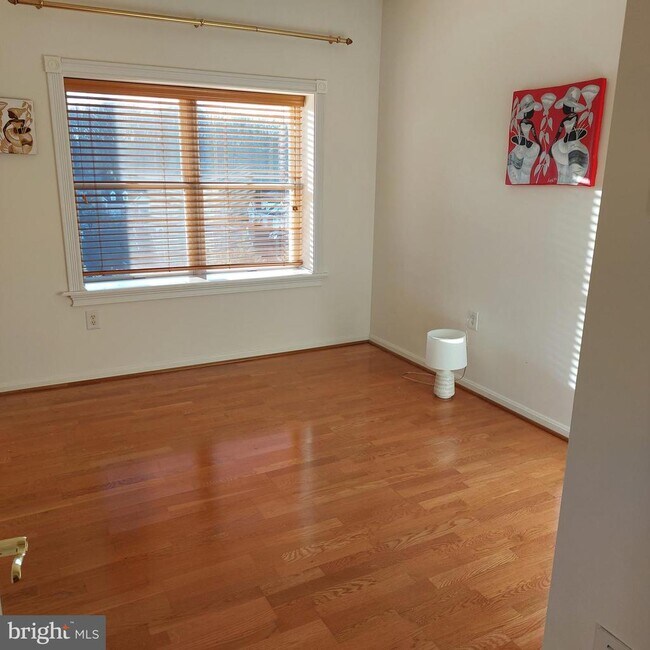 Building Photo - 12251 Roundwood Rd