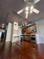 Building Photo - 1122 Jackson St
