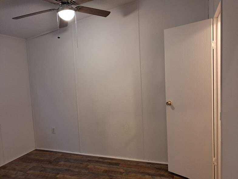 Building Photo - 23 Jimmie Ln
