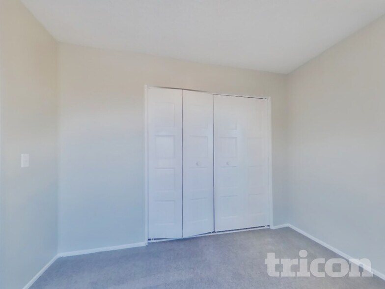 Building Photo - 1109 Nadene Dr