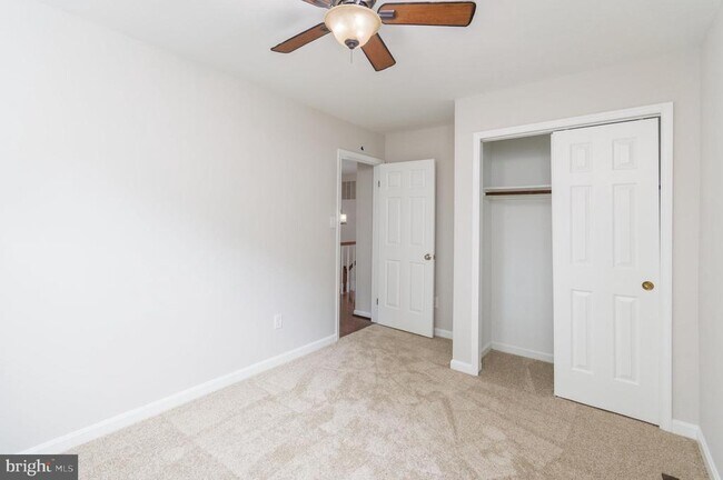 Building Photo - 6619 Sky Blue Ct