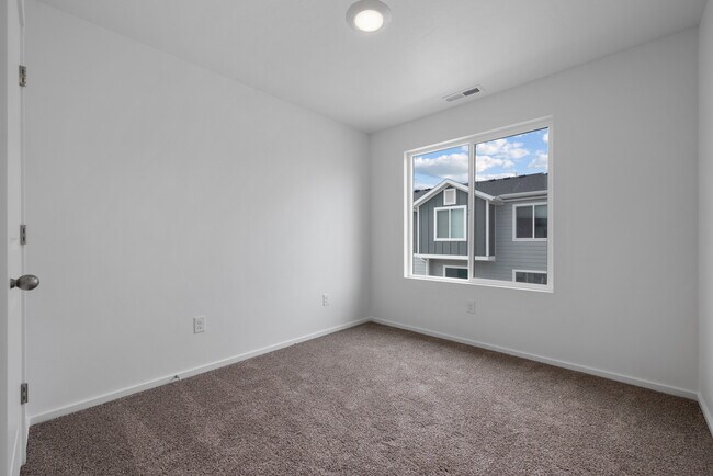 Building Photo - 3998 N Wildcat Ln
