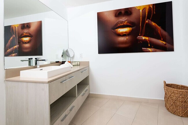Building Photo - 4111 S Ocean Dr