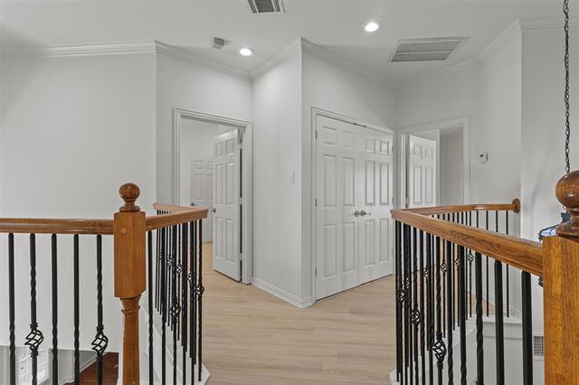 Building Photo - 4452 Jardin St