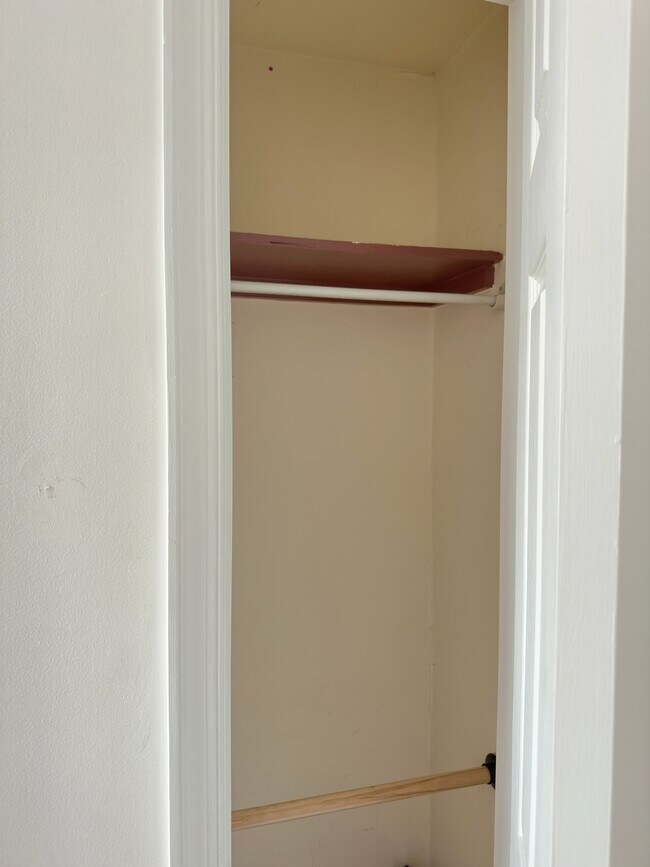 Building Photo - 1232 N Hancock St