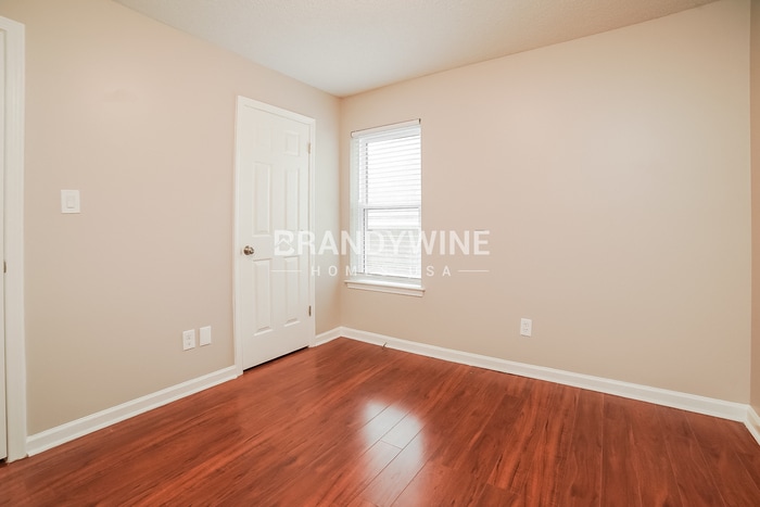 Building Photo - 6490 Saddleback Cir