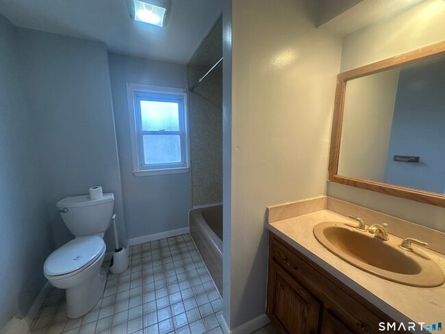 Building Photo - 33 Emory Ct