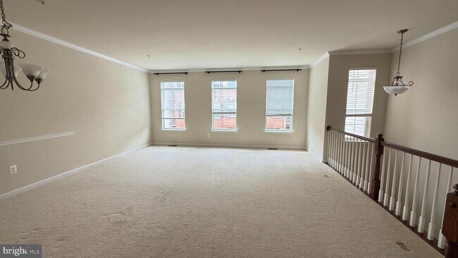 Building Photo - 23227 Roberts Tavern Dr