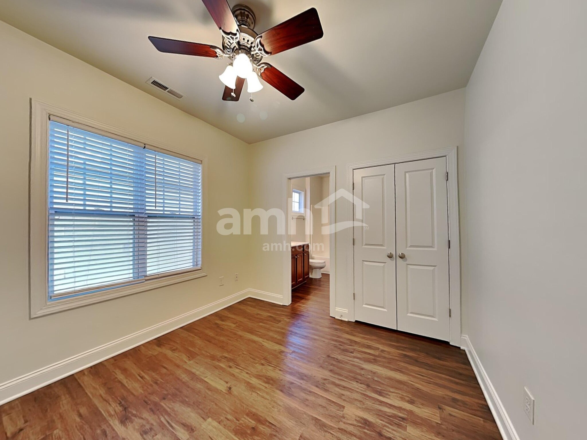 Building Photo - 107 Windy Creek Ln