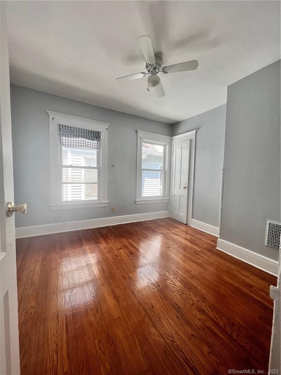 Building Photo - 819 William St