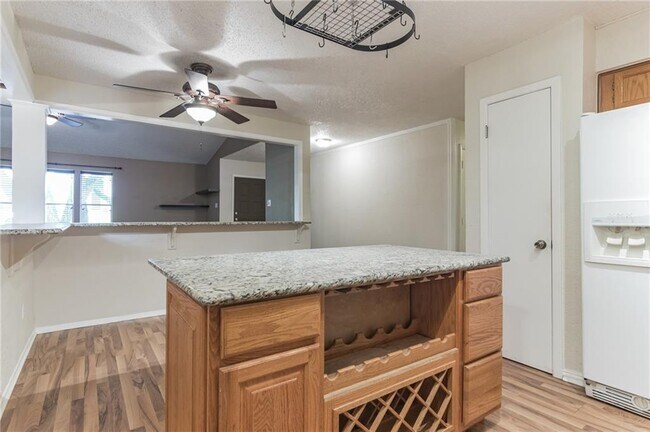 Building Photo - 4908 Hawkhaven Ln