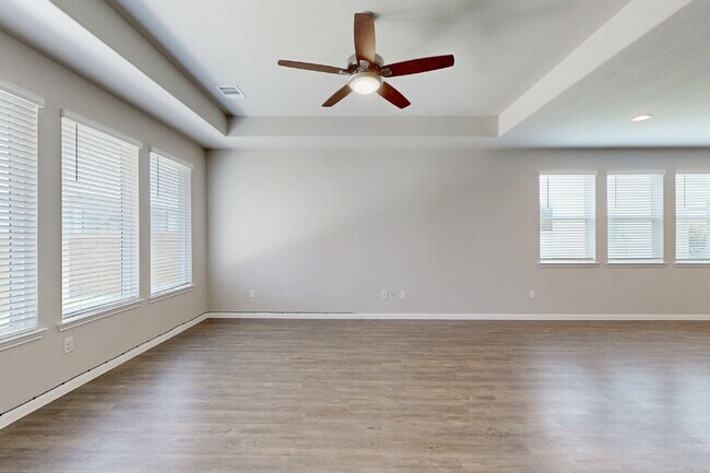 Building Photo - 3 bedroom, 2.5 bath with Study or 4th Bedroom and Game Room extras include Gym, Storage Racks in ...
