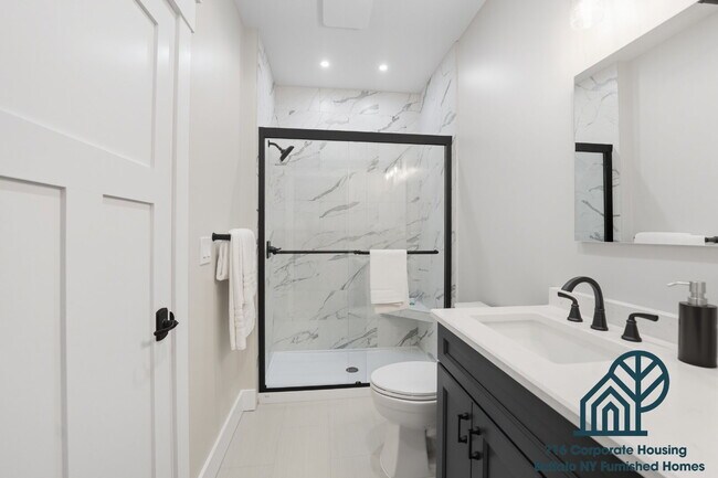Building Photo - Furnished 2-Bedroom, 2-Bath Apartment on Connecticut St