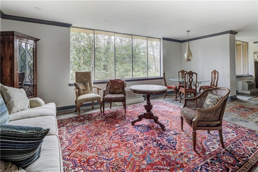 Building Photo - 2637 Peachtree Rd