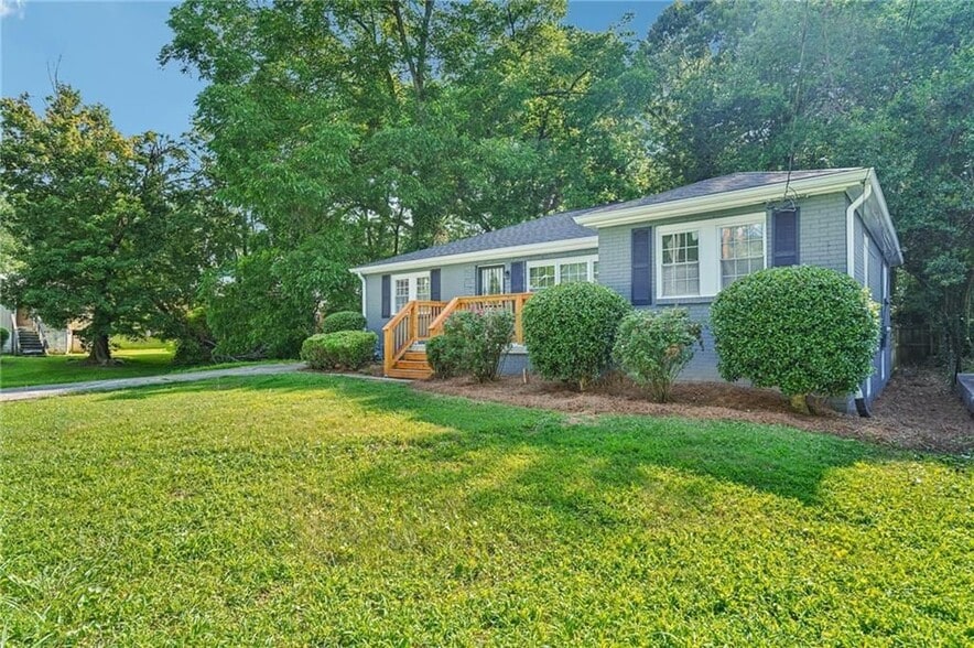 Building Photo - 125 Chappell Rd NW