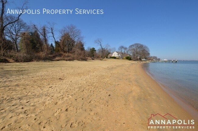 Building Photo - 1195 Bayview Vista