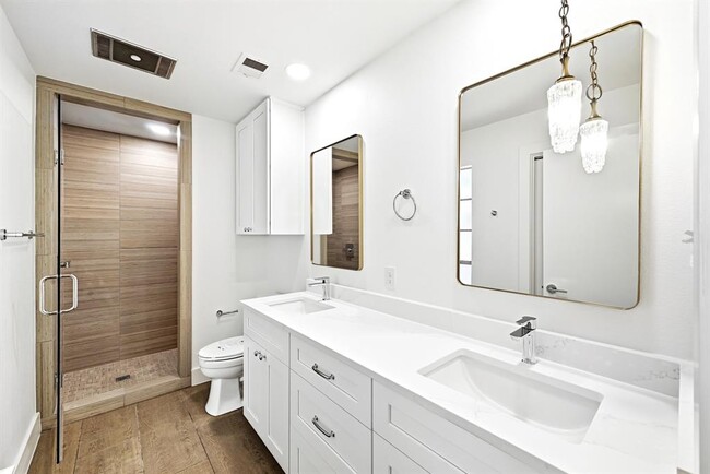 Building Photo - 6202 Laurel Valley Dr