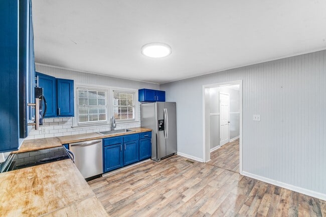 Building Photo - Move-In Ready 3-Bedroom Home with Spacious Yard to Enjoy!