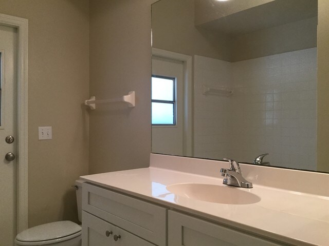 Building Photo - 14988 Faversham Cir
