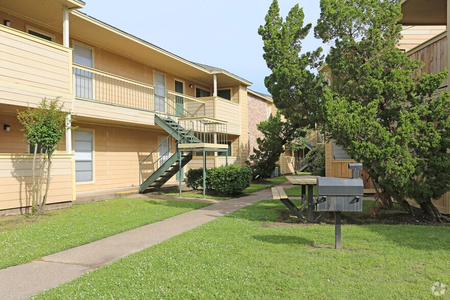 Huntington Apartments