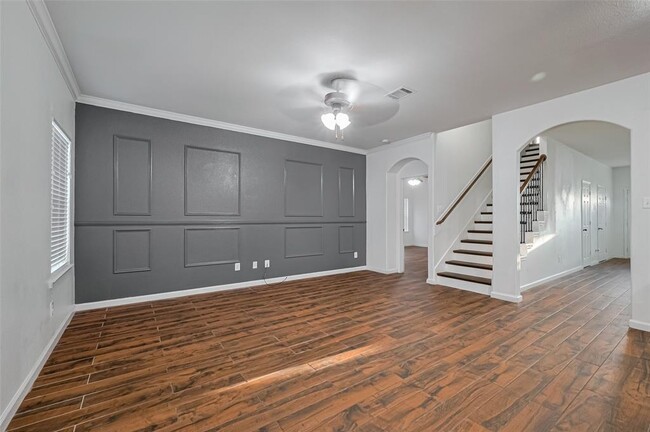 Building Photo - 10118 Mariposa Stream Ct