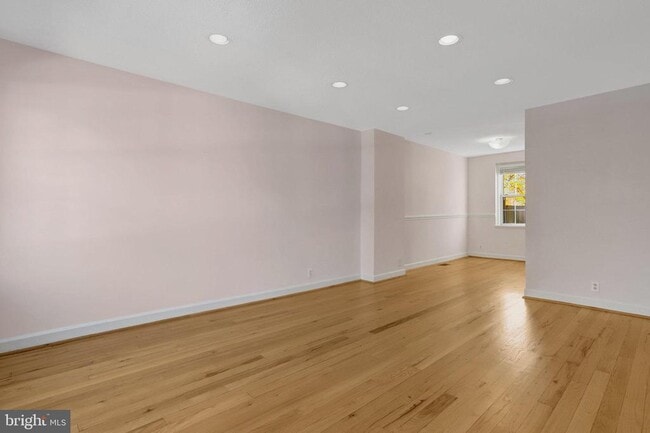 Building Photo - 4326 36th St S