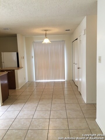 Building Photo - 5011 Sommerdale