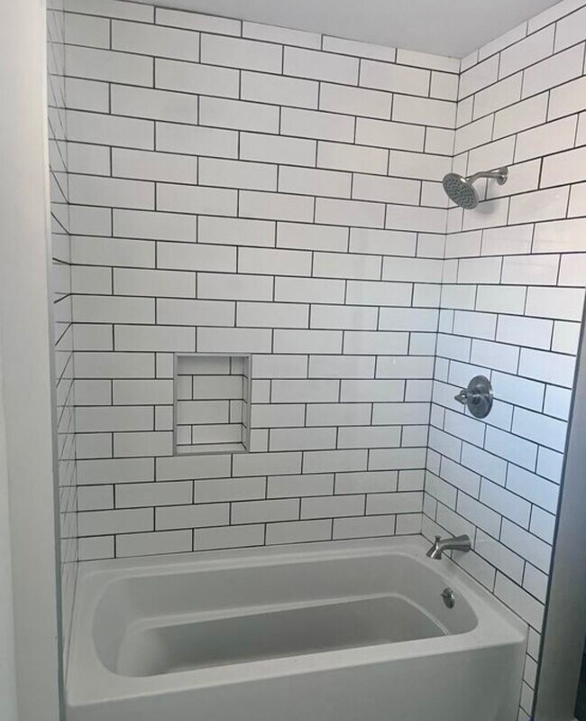 Building Photo - 57 Central St