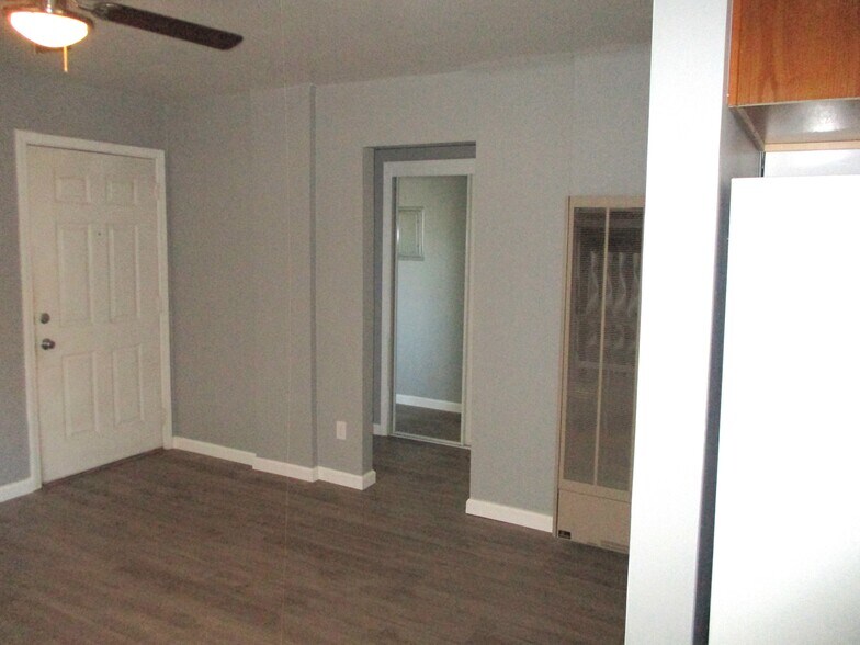 Building Photo - 326 V Street