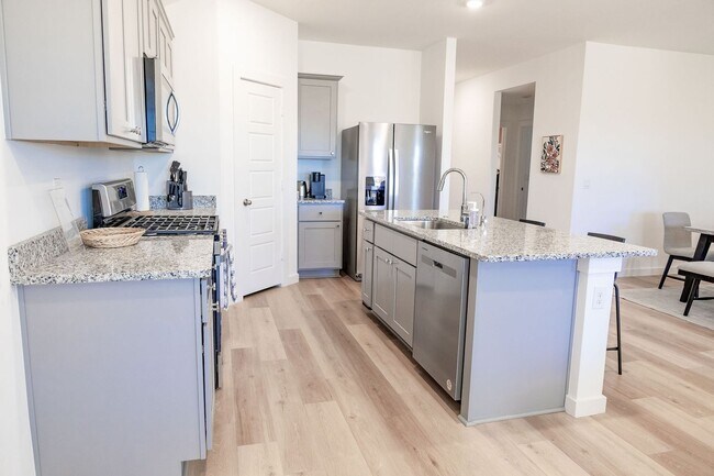 Building Photo - 4bedroom 3 bath in Wolfforth/Lubbock TX