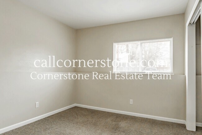 Building Photo - 625 Yuma St