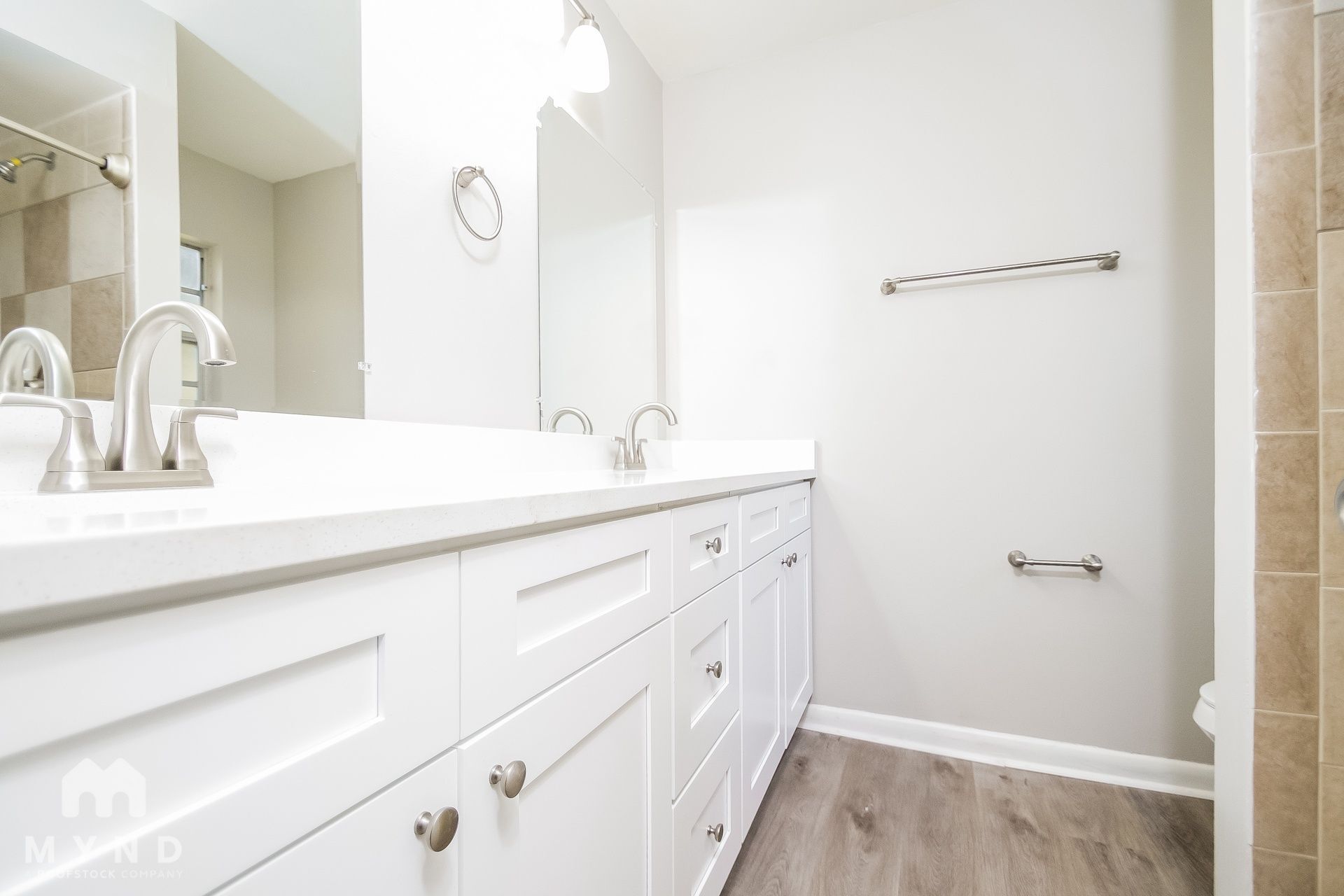 Building Photo - 3929 Oak Hammock Dr