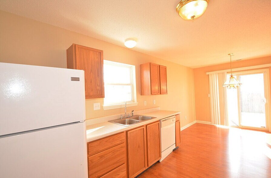 Building Photo - 9723 Centennial Ct
