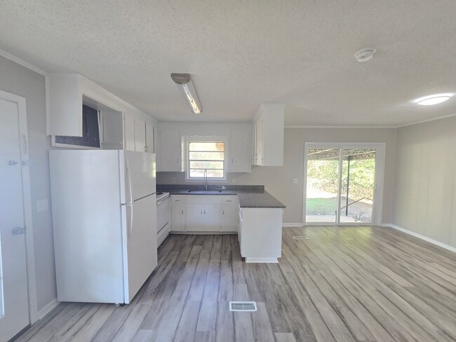 Building Photo - Beautiful Downtown Enterprise