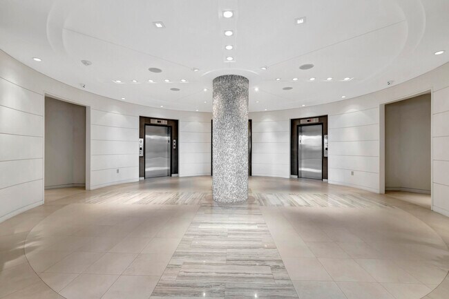 Building Photo - 500 S Ocean Blvd