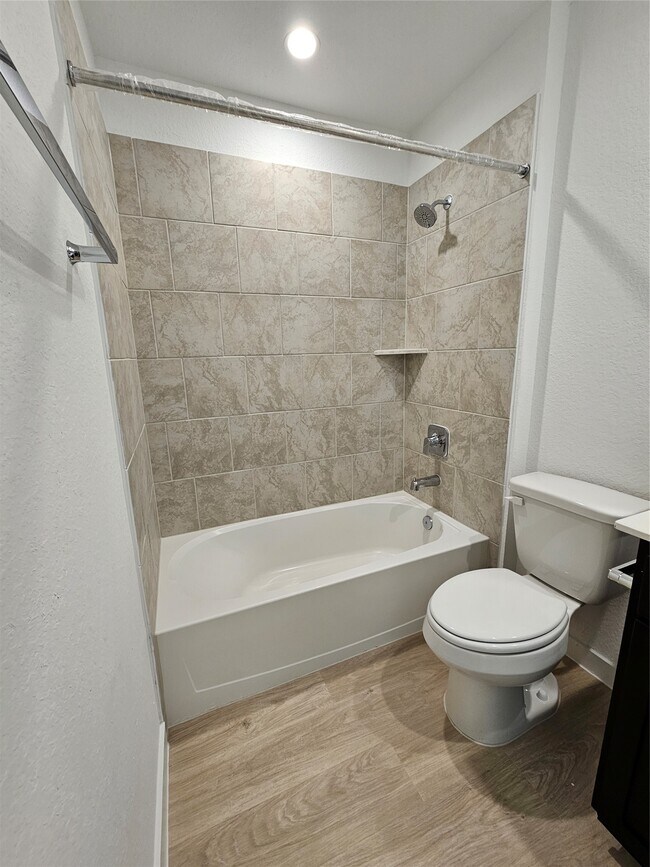 Building Photo - 30018 Foxtail Pne Ct