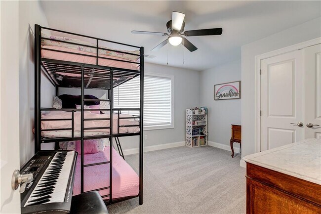 Building Photo - 142 Ferreira Ave
