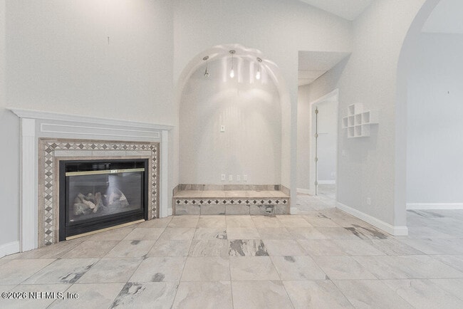 Building Photo - 5466 River Trail Rd N