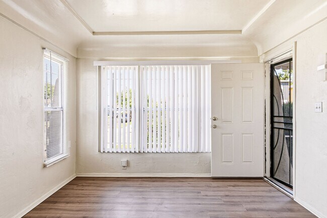 Building Photo - Coming Soon - Renovated Hyde Park Gem Near SoFi, LAX & Metro K Line
